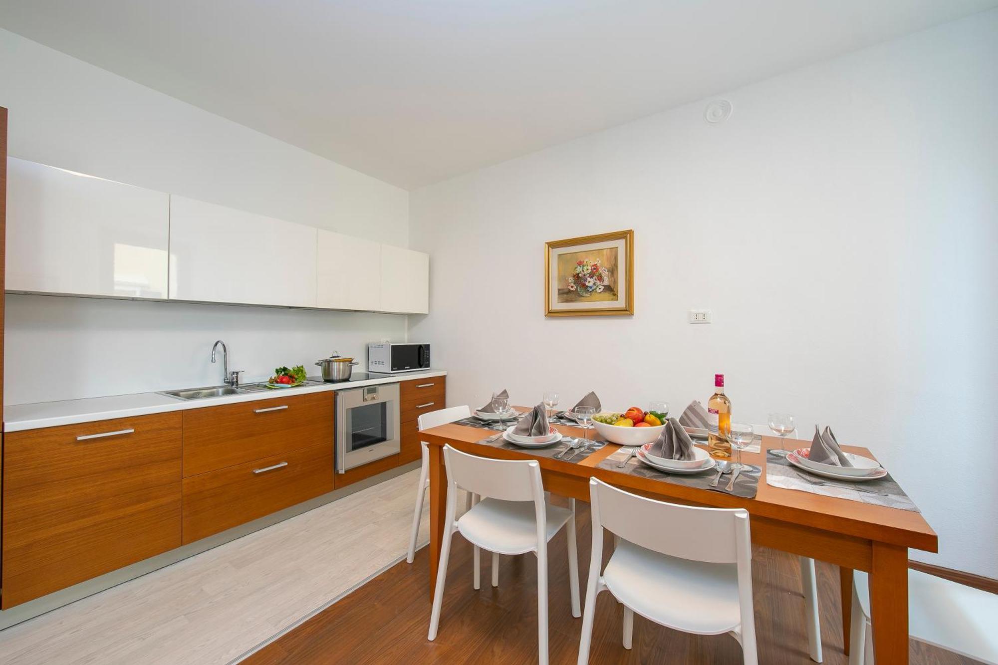 Residenza Rocca Del Lago 4 - Happy Rentals Riva del Garda Exteriör bild