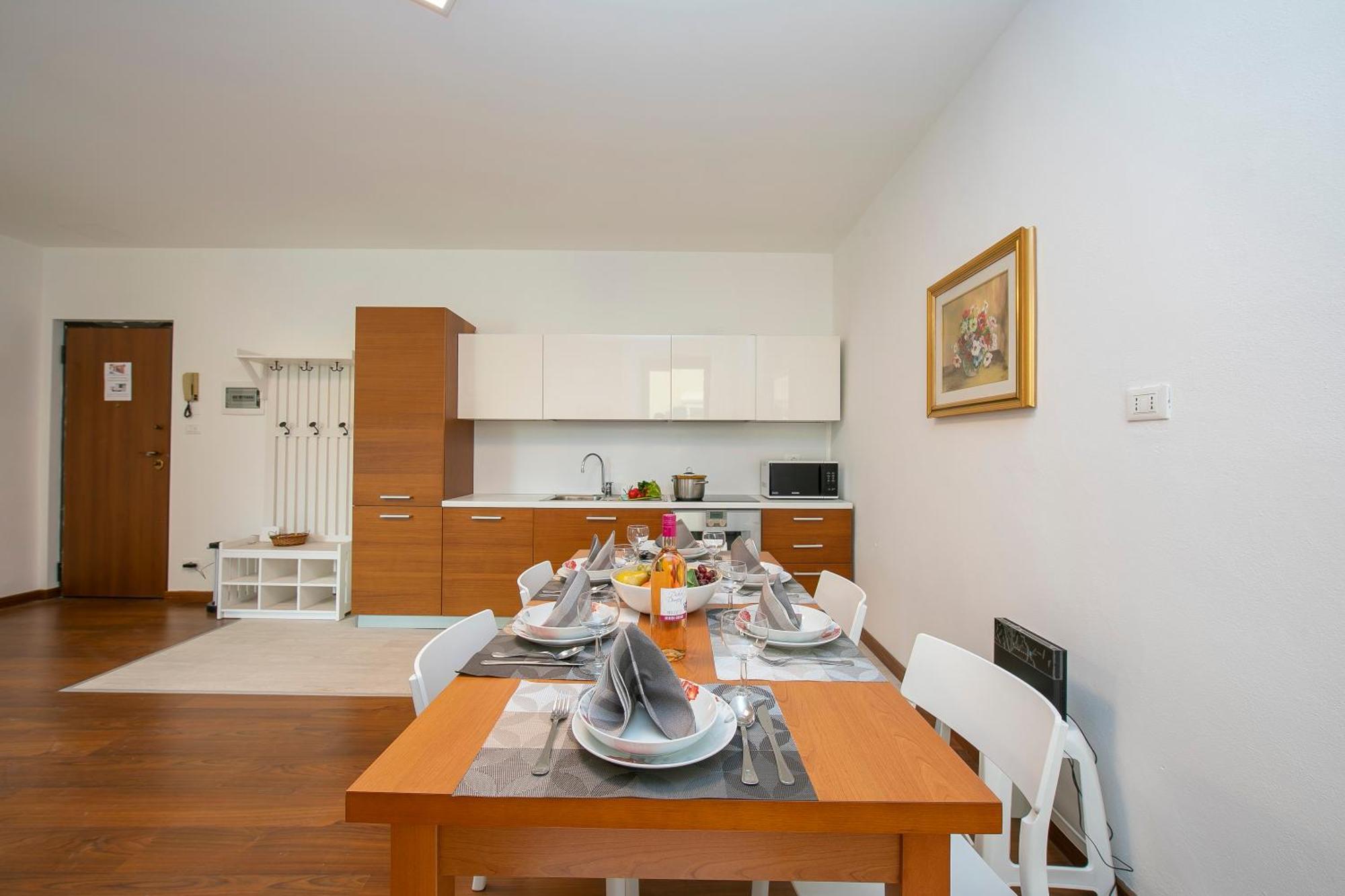 Residenza Rocca Del Lago 4 - Happy Rentals Riva del Garda Exteriör bild